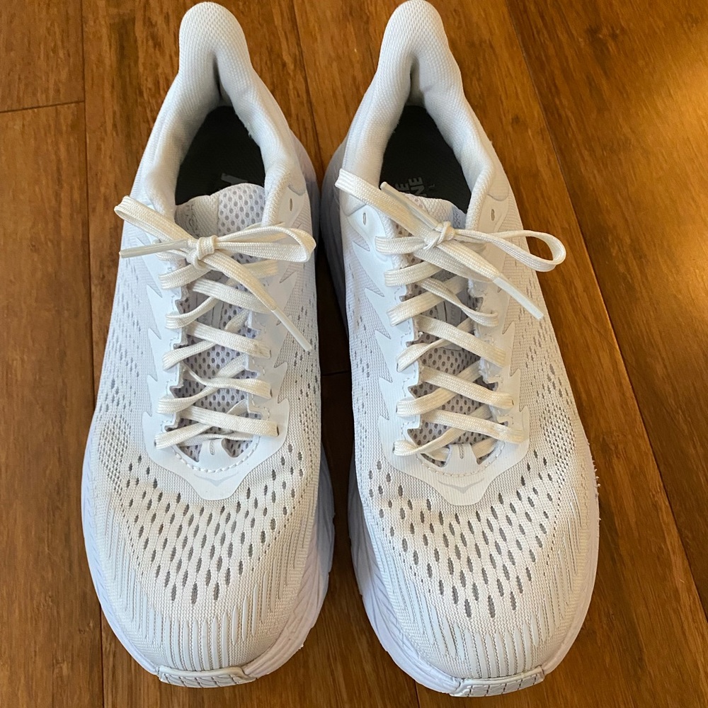 Hoka One One Bondi 7